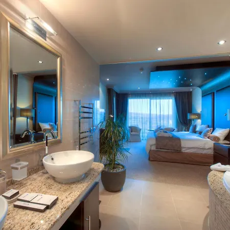Radisson Blu & Spa, Malta Golden Sands 5* מליאהה