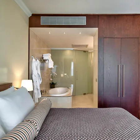 Radisson Blu & Spa, Malta Golden Sands אתר נופש