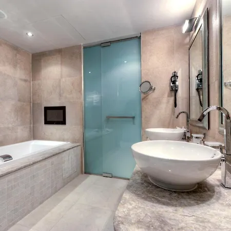 Radisson Blu & Spa, Malta Golden Sands אתר נופש מליאהה