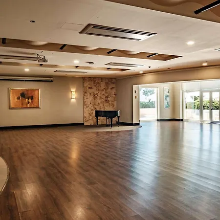 Radisson Blu & Spa, Malta Golden Sands אתר נופש 5*