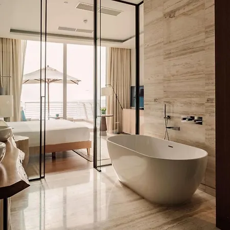 Radisson Blu & Spa, Malta Golden Sands אתר נופש