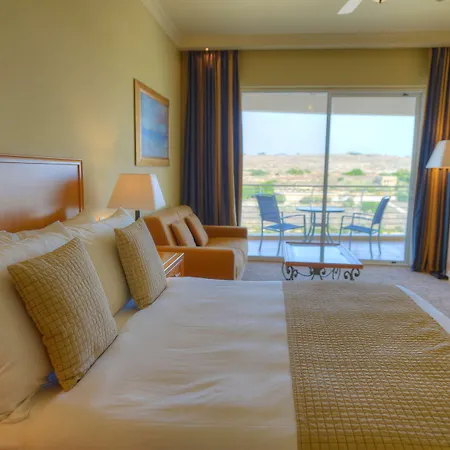 Radisson Blu & Spa, Malta Golden Sands Rezort 5*