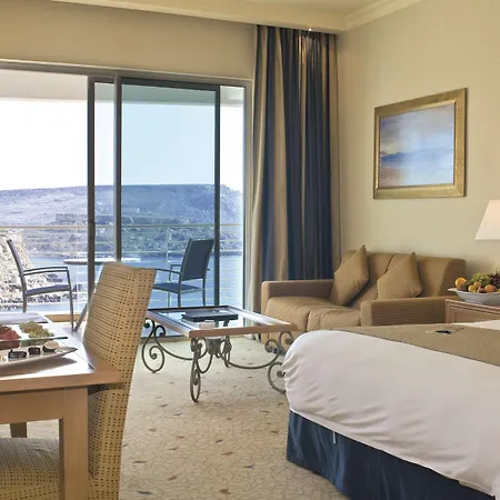 Rezort Radisson Blu & Spa, Malta Golden Sands 5*