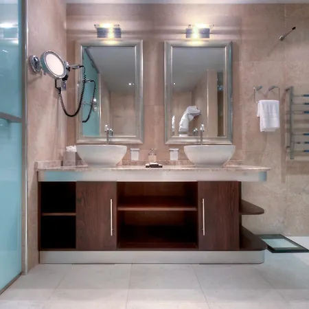 Üdülőközpont Radisson Blu & Spa, Malta Golden Sands 5*