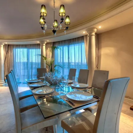 Üdülőközpont Radisson Blu & Spa, Malta Golden Sands 5*