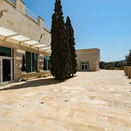 Üdülőközpont Radisson Blu & Spa, Malta Golden Sands Mellieħa