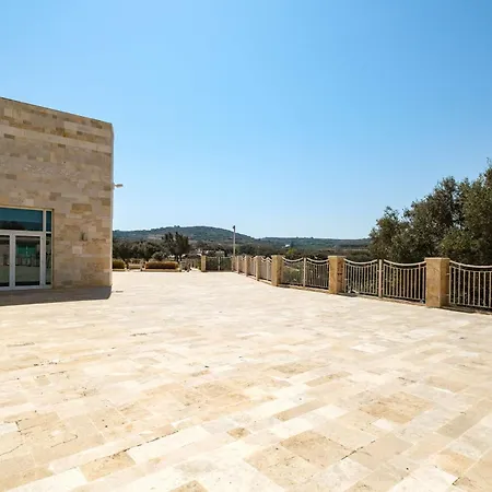 Üdülőközpont Radisson Blu & Spa, Malta Golden Sands 5*