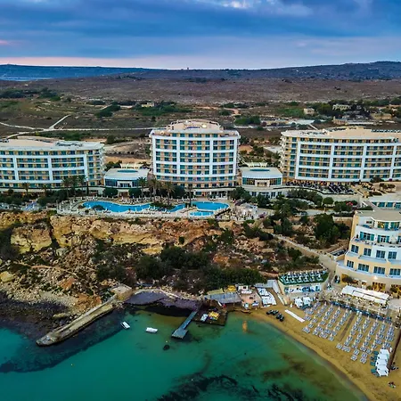 Radisson Blu & Spa, Malta Golden Sands Üdülőközpont 5*