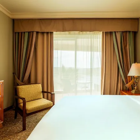 Rezort Radisson Blu & Spa, Malta Golden Sands 5*